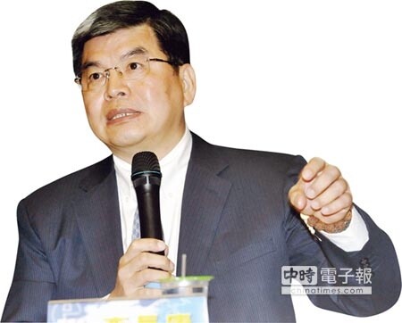 國泰金17日召開法說會，圖為總經理李長庚。圖／顏謙隆 