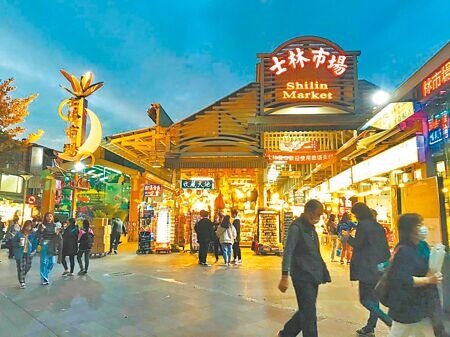 
士林市場地下美食街投入近1億元整修翻新，今年4月25日已重新開幕。（本報資料照片）
