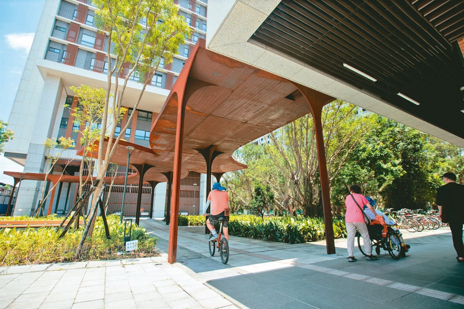 北市列冊獨居長者破萬人，居全國之冠，其中566人散住於28處社宅。圖為廣慈社宅。圖／聯合報系資料照片 