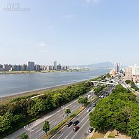 佛心來的，月租不到一萬五，無敵河景任欣賞