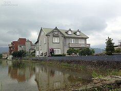 城堡設計也是農舍/民宿常見的造型。