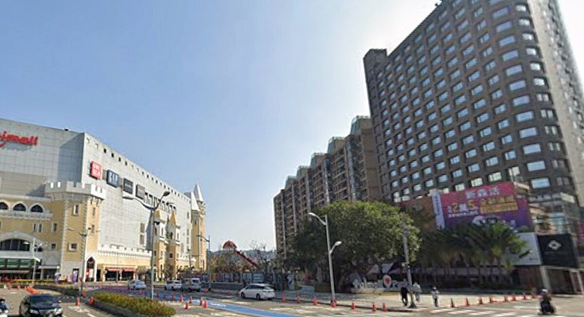 在超大型自用與投資交易的挹注下，2025全年度商用不動產累計交易總額達1,586.2 億元，年成長率為7.2％。圖／google map