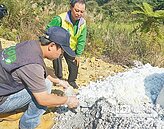 10噸化學汙泥　濫倒山區