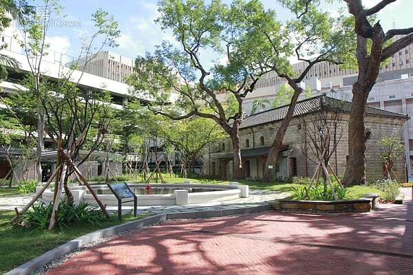 特別獎-國立臺灣博物館─南門園區景觀設計。(台北市都發局提供)