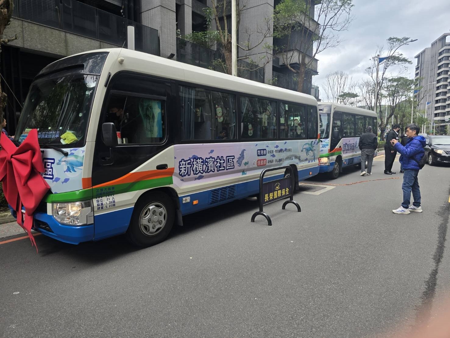 基隆2千戶大社區「新橫濱」接駁車直通台北,今天通車啟用。記者游明煌/攝影
