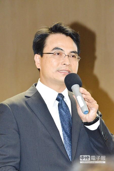 台灣建築安全履歷理事長戴雲發期待協會的成立導引國人重視建築安全對生命帶來的影響。圖文/黃台中