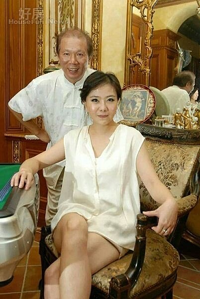 3.家中的裝潢都是老公設計的，讓小潘潘樂當「宅女」。