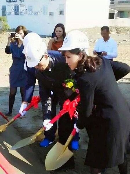 6.從動土到完工經營，寶島時代村就像是小潘潘與老公的寶寶。