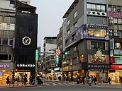 建商搶進北市四大商圈推案　最高成交單價225.5萬