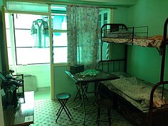 石硤尾邨的生活雖然艱難，但在舊居民眼中那裏卻是天堂，都在徒置大廈中度過難忘的歲月。