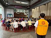 全安里長青共餐