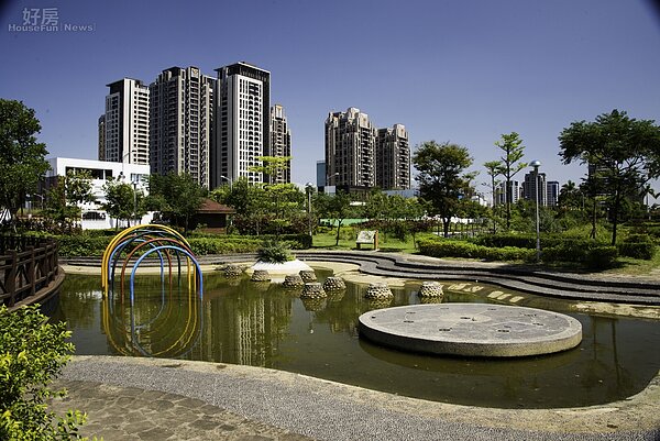 重大建設齊聚的新莊副都心推案熱絡,但銷售狀況則視個案表現。(業者提供)