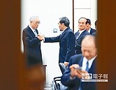 30藍委連署　拱朱立倫選黨魁