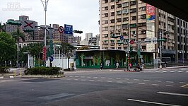 美化組優等－忠泰M案新建工程
探究建築與人的關係，是忠泰建設的專業基石。然而，從天人合一的思考角度出發，追求人與環境的和諧共存，才是企業的核心價值。