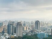 為何利率飆升　民眾房貸愈借愈長？　專家曝朋友這樣做：3％也敢借