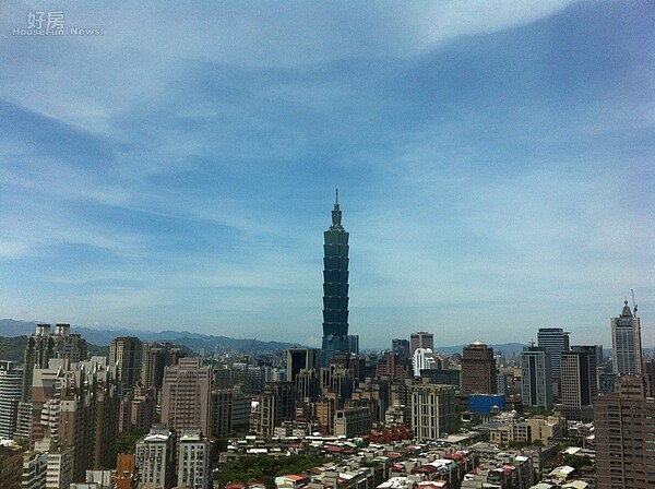 對於房價打七折的說法,有網友憤怒指出「為什麼辛苦存錢買到的房子要七折賣」? (吳光中/攝)