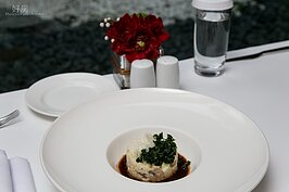 泡完溫泉當然要來場美食饗宴。