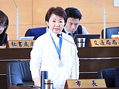 土方之亂嗆「自己大便自己收」　盧秀燕火大回擊：內政部要道歉