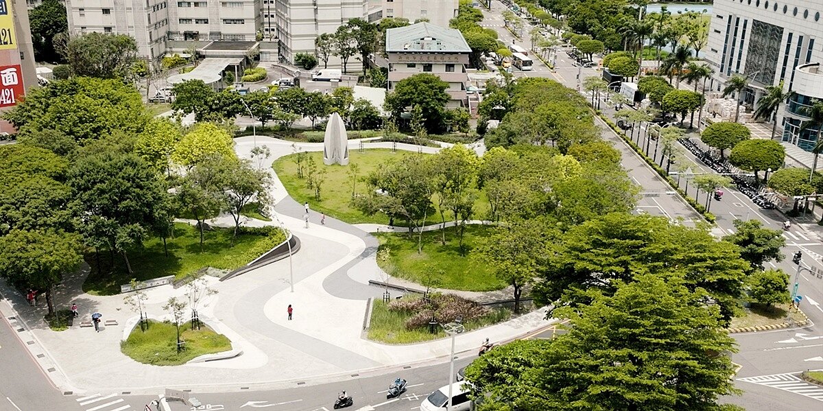 獲佳作肯定的「新北市三重公共服務園區暨周邊景觀整備工程」。圖／新北市城鄉局提供