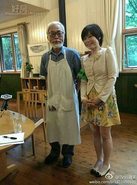 
10.錢怡君常到海外採訪名人。
