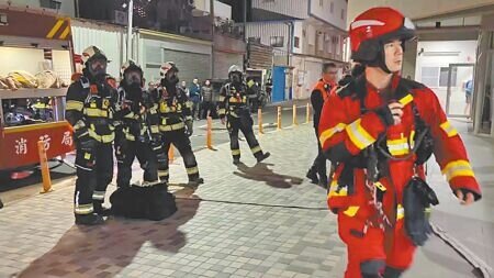 
台東縣議會21日三讀通過《台東縣火災預防自治條例》，盼真正提升防火安全。圖為台東市日前火警現場。（蔡旻妤攝）
