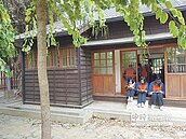 北港國中舊宿舍　變特色書屋