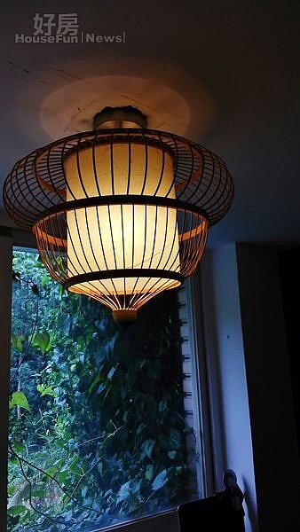 6.屋內的家具,甚至燈具,多半來自宓雄親手設計或挑選。