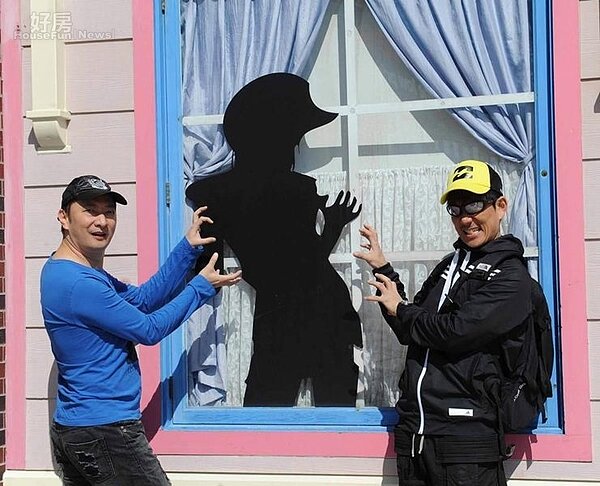 
7任賢齊（右）和九孔都是「森之林」知名住戶。（摘自任賢齊臉書）