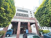 六輕抽砂魚塭遭毀　求償逾時台塑免賠