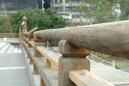 西本願寺當年的木欄杆。