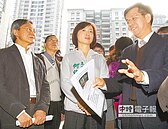 立委：台中歌劇院　根本是工地