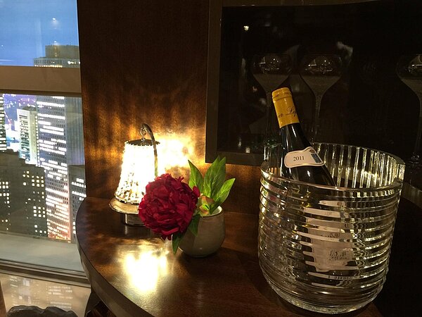 日本東京灣岸附近最近掀起一波推案潮,許多台灣大戶心動想買預售屋來賣,但經營日本不動產多年的達人認為這是「富貴險中求」,認為東京預售屋不如台灣好賺。(翻攝自東京不動產投資情報站粉絲專頁)