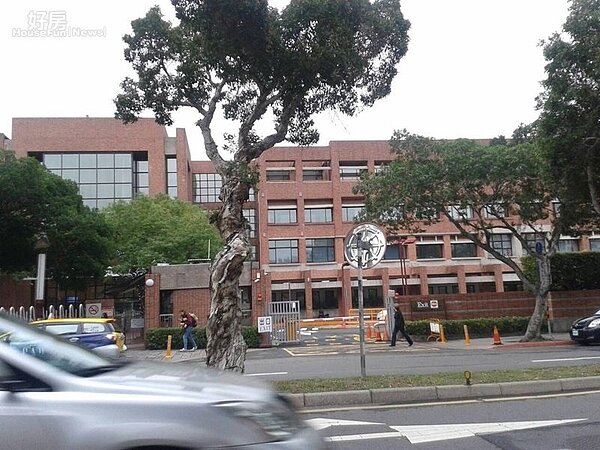 6美國學校離「天鑄」步行只需5分鐘。