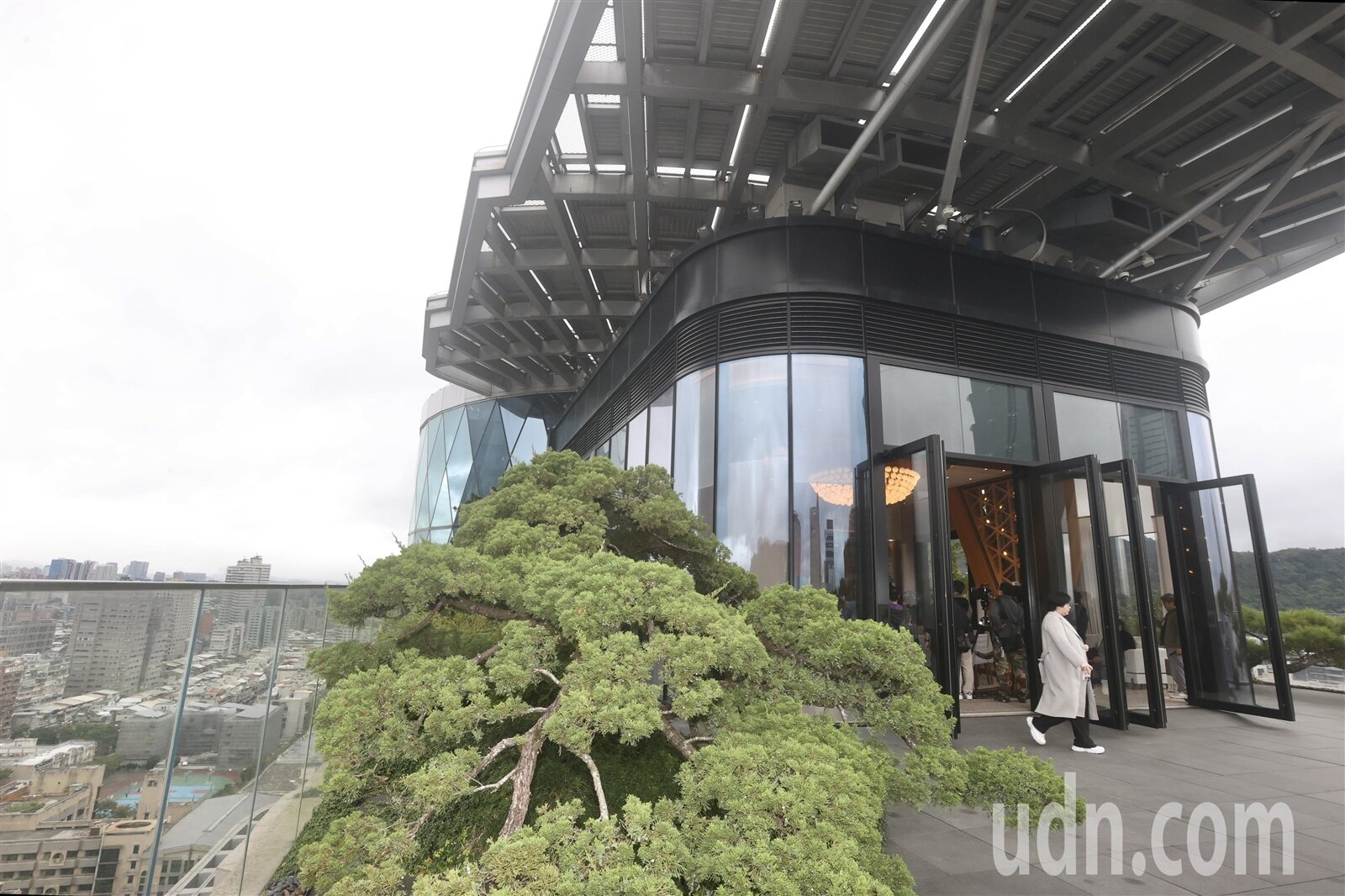 「陶朱隱園」頂樓景觀。記者林俊良／攝影 