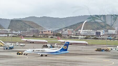 
華信和立榮兩家國內航空公司向民航局送交票價調整申請，這讓澎湖地方憂心成為壓垮旅遊業的最後一根稻草。（許逸民攝）
