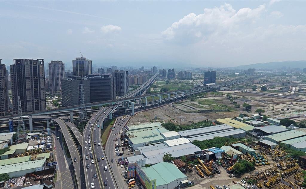 擴大楓江附近地區23日經新北市都市計畫委員會審議通過，將持續推動續報內政部都市計畫委員會審議。圖／新北市城鄉局