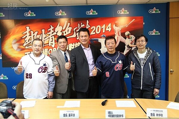 8曾在中華職棒表現優異的黃平洋,有「金臂人」封號。(中華職棒聯盟提供)