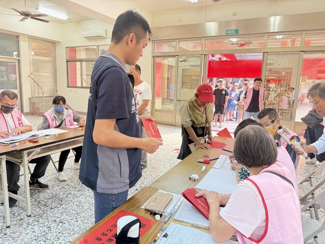 嘉義縣義竹鄉公所靠公共造產改善財政，去年10月普發民生紓困金。圖／聯合報系資料照片 