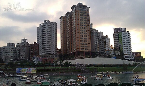 5鄰近碧潭風景區,是居民遊憩的好去處。