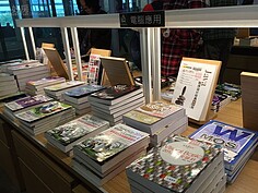 館內70萬冊豐富藏書，新書、暢銷書陳列媲美知名書店