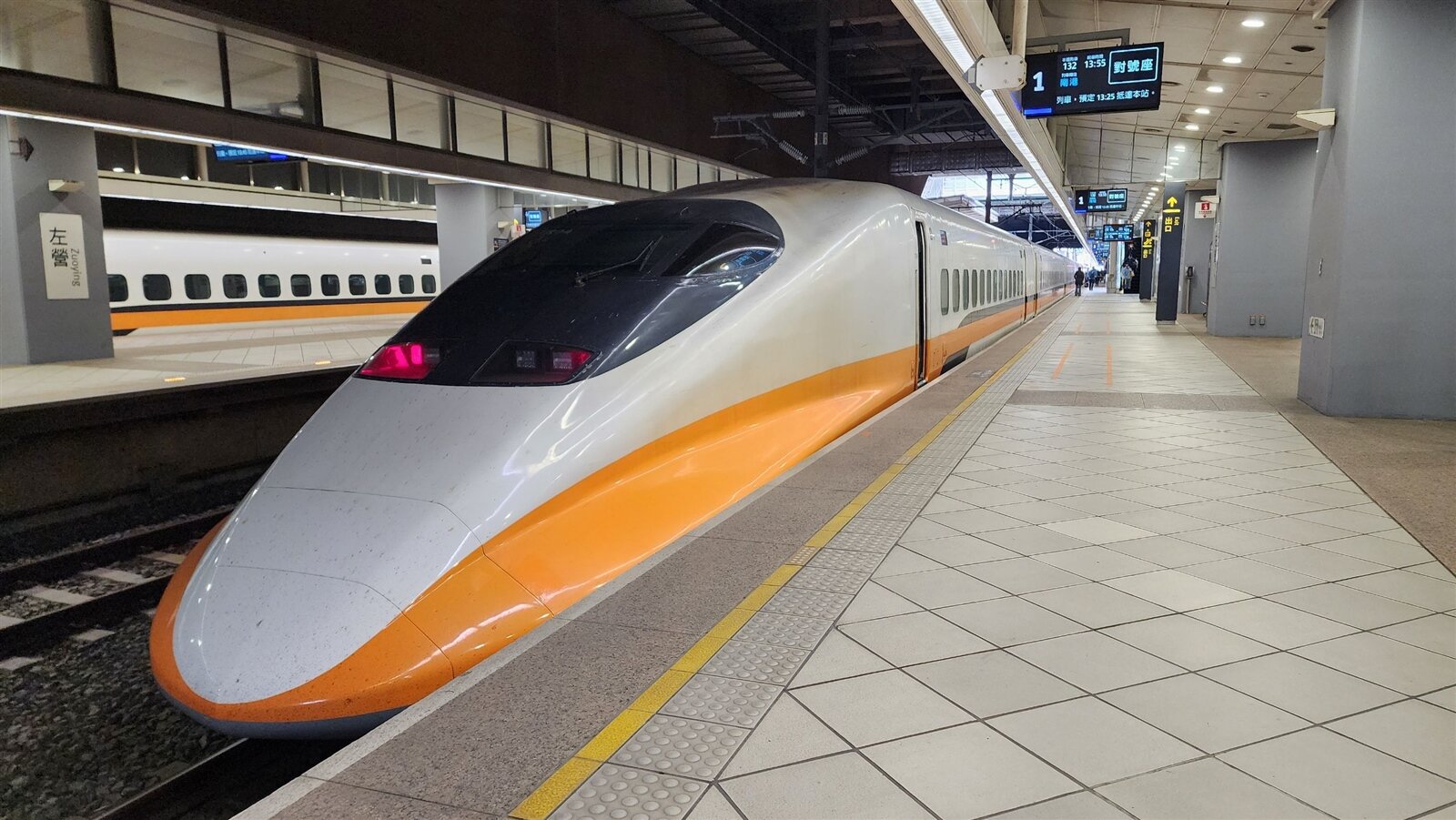 高鐵2月2日起增開的車次採「全新停靠模式」，直達台南後至左營站，中間不停靠台中站。記者胡瑞玲／攝影 