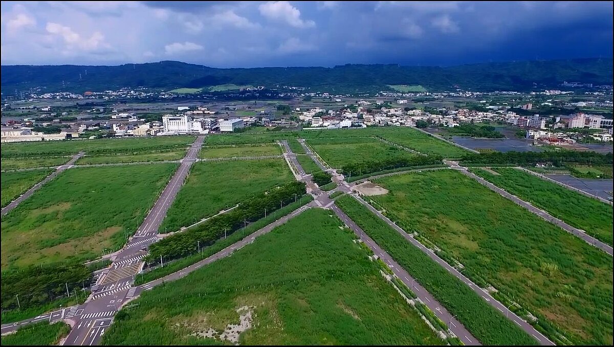 彰化縣政府規劃「高鐵彰化車站特定區樂齡健康產業園區」土地標售案,但今年1月30日辦理第二次土地標售、第一階段資格審查,結果仍因無人投標而流標。圖/彰化縣府提供