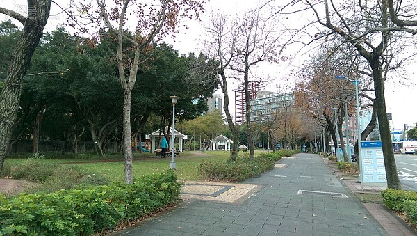 國產署國泰營區土地鄰近敦北公園、松山機場及民權東路，交通機能發達。（好房網News記者馮牧群攝）