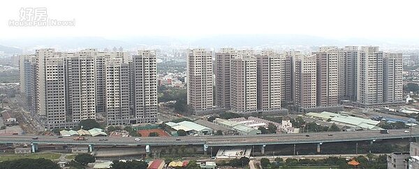 新北市府保證浮洲合宜住宅有三成以上戶數提供弱勢家戶居住。(營建署提供)