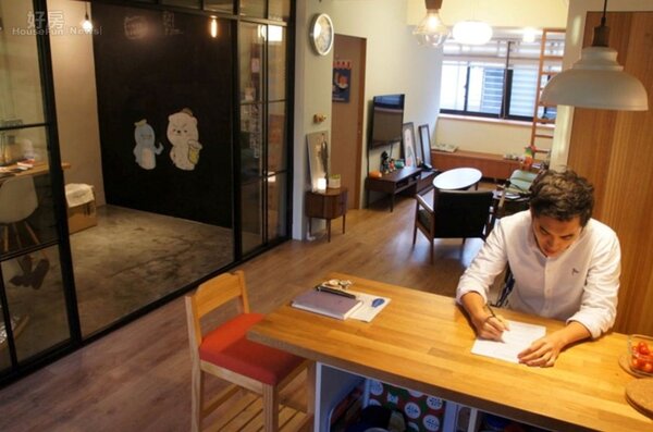 1.熊秋葵在萬華的新家，許多創意插畫都是在此完成。