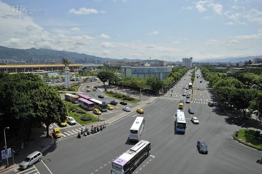 空難令機場旁住宅受到威脅。(好房網News記者 陳韋帆/攝影)