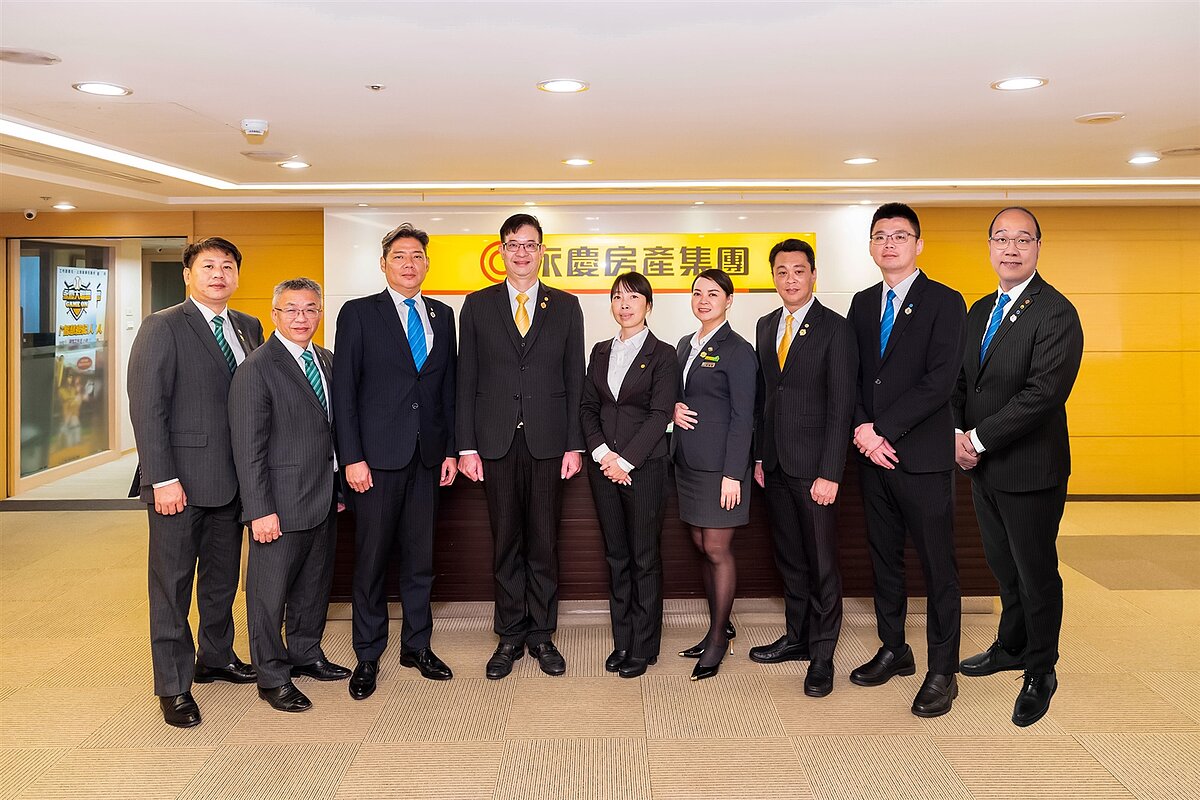 在永慶房產集團北區、桃區和竹苗區經管會8個會長的努力下，北台灣前進南展館、逆勢擴大舉辦聯合尾牙。圖／永慶房產集團提供