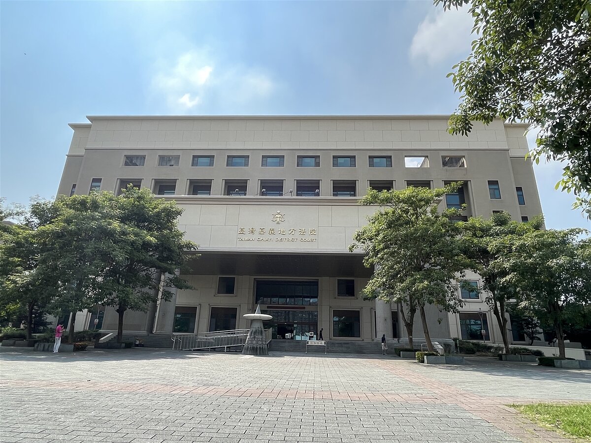 母親憂房產遭奪訴請由家分離，嘉義地院判子應遷出返還房屋。圖／本報資料照片 