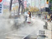 鳴笛蒸氣畫面再現　竹市站前廣場體驗懷舊