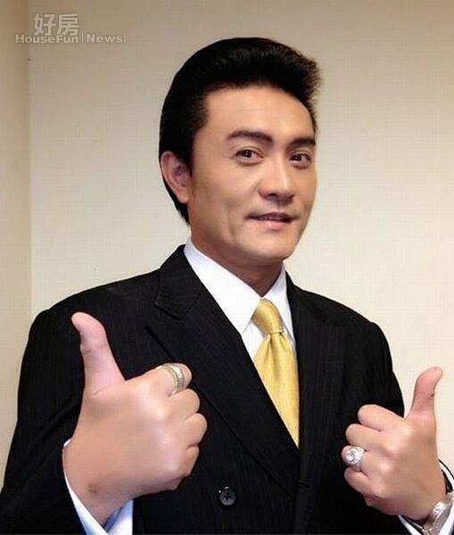 
8李㼈當年與王中平合資買地蓋別墅，慧眼獨具。（取自李㼈粉絲團）
